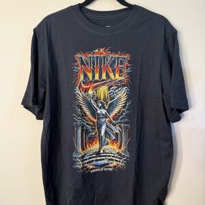 Nike Oversized Graphic Tee